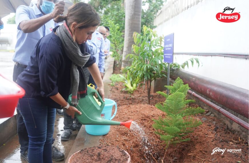 Nisaba Godrej Visits Godrej Jersey Plant in Hyderabad