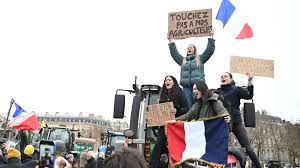 French Farmers Block Roads in Protest Against EU-Mercosur Deal and Rising Production Costs